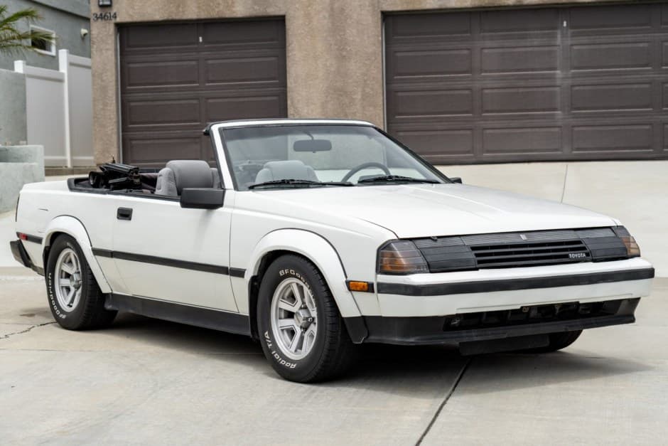 1985 Toyota Celica sold for $4,444