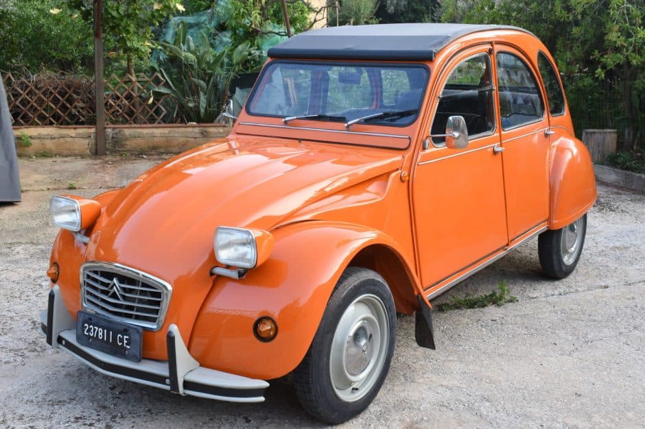 1976 Citroen 2CV sold for $10,000
