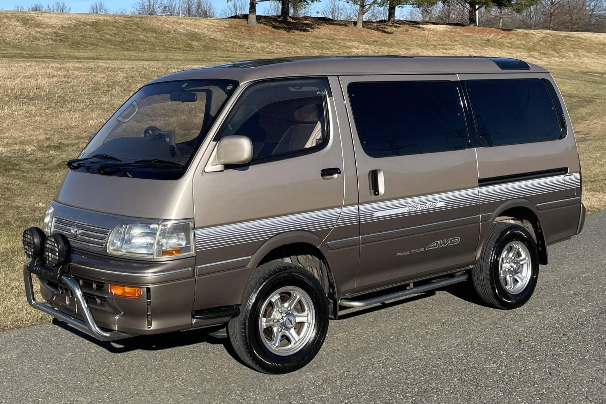 1993 Toyota HiAce sold for $12,000