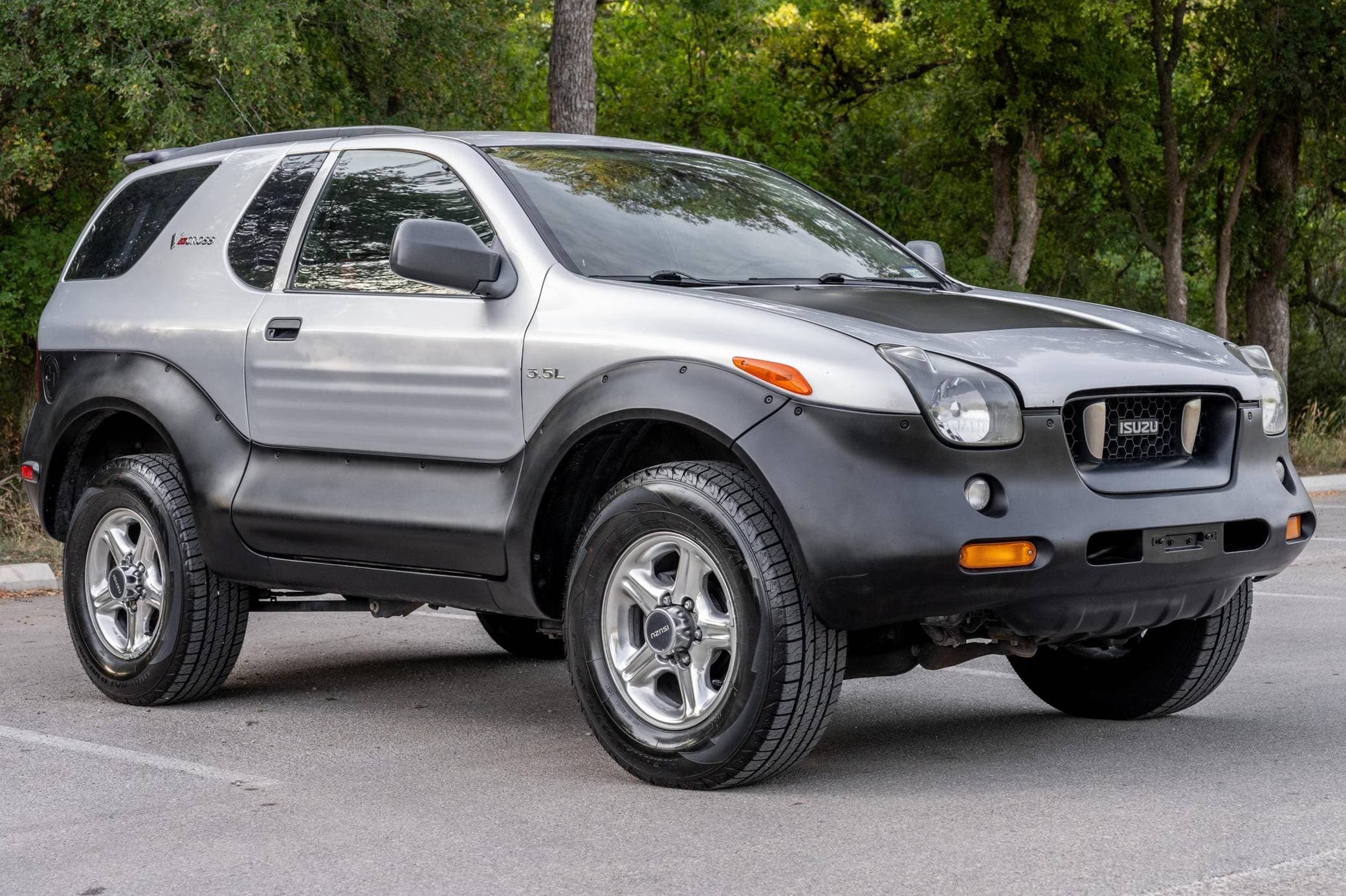 1999 Isuzu VehiCROSS sold for $8,700