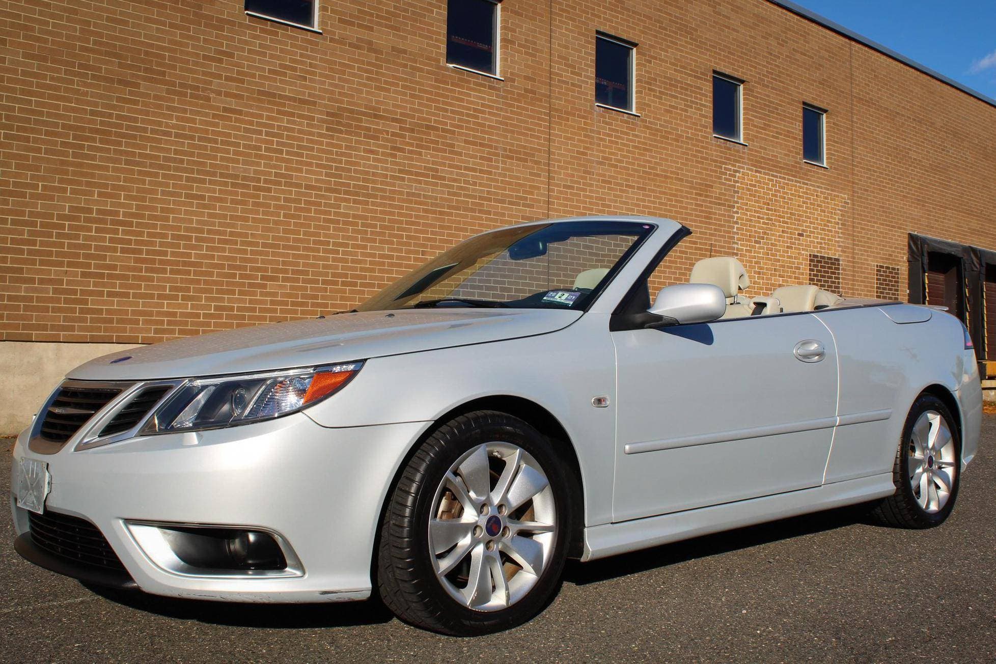 2009 Saab 9-3 sold for $10,500