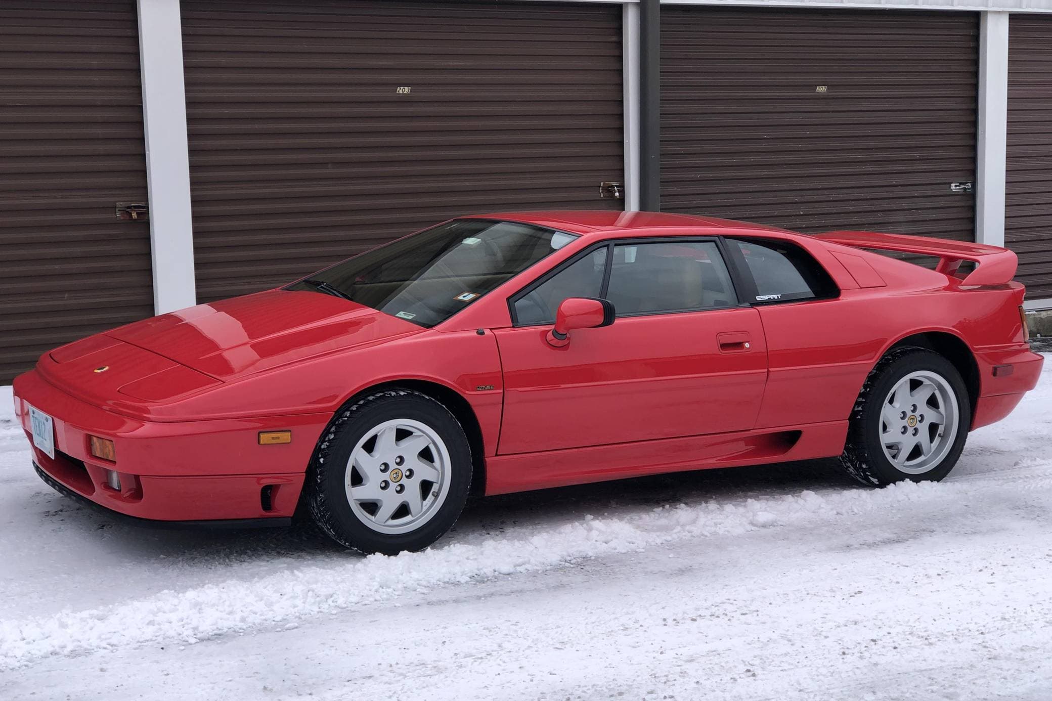 1993 Lotus Esprit sold for $33,569