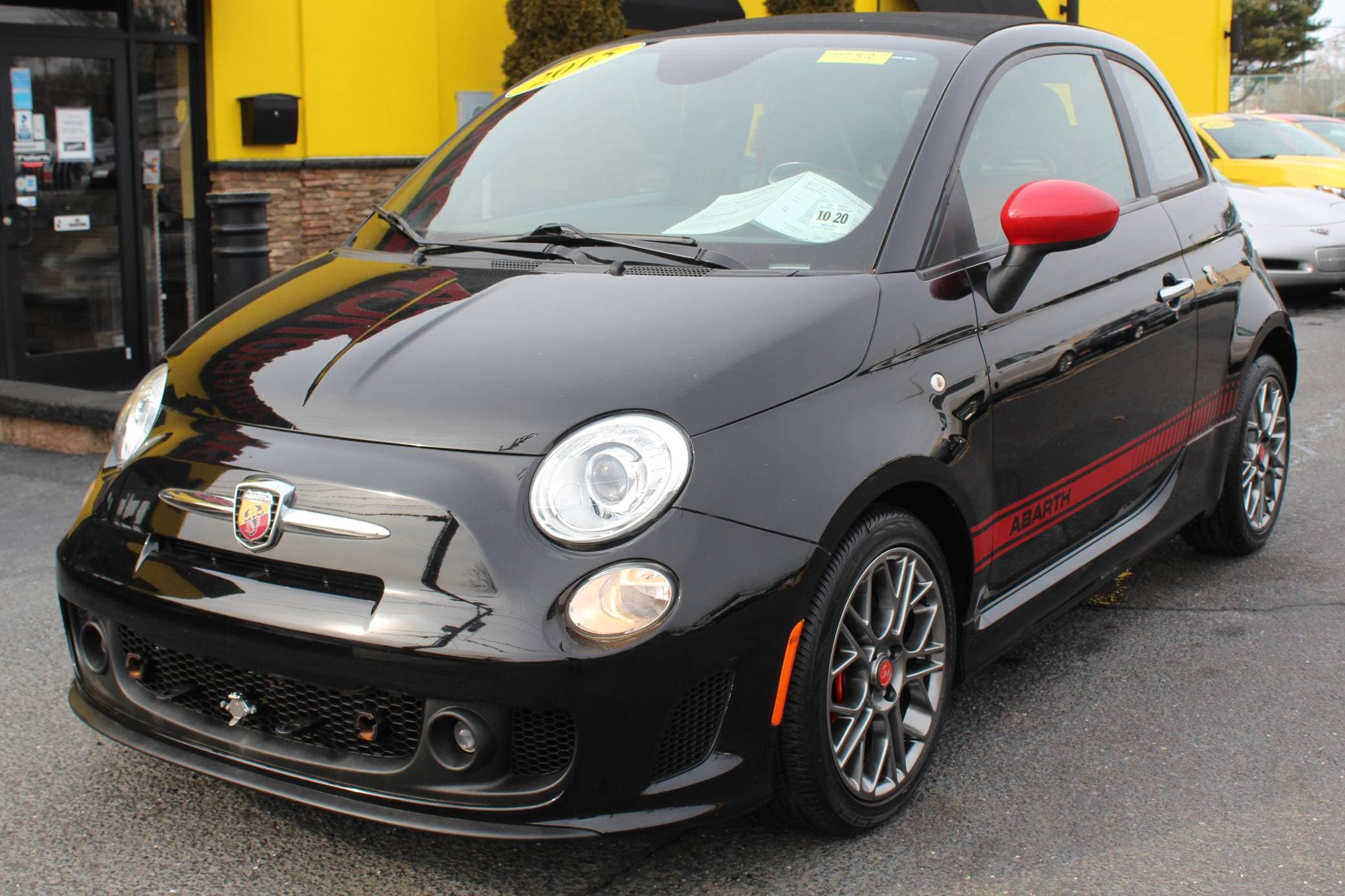 2015 Fiat 500 Abarth sold for $21,400
