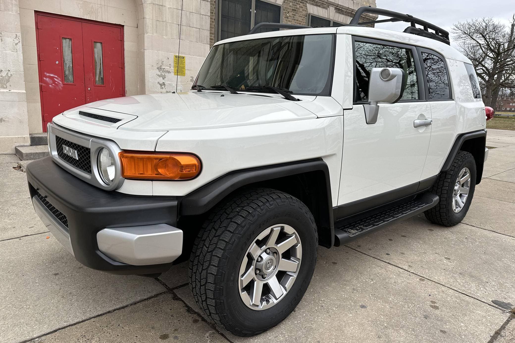 2014 Toyota FJ Cruiser sold for $36,500