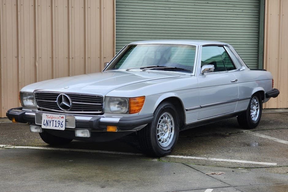 1975 Mercedes-Benz C107 SLC sold for $7,107