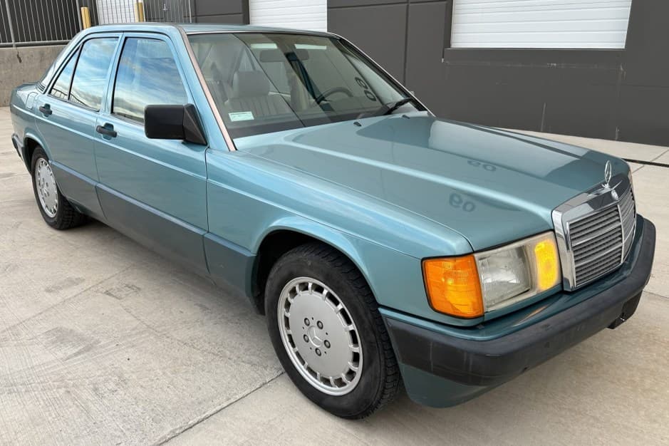 1993 Mercedes-Benz W201 190 sold for $7,000