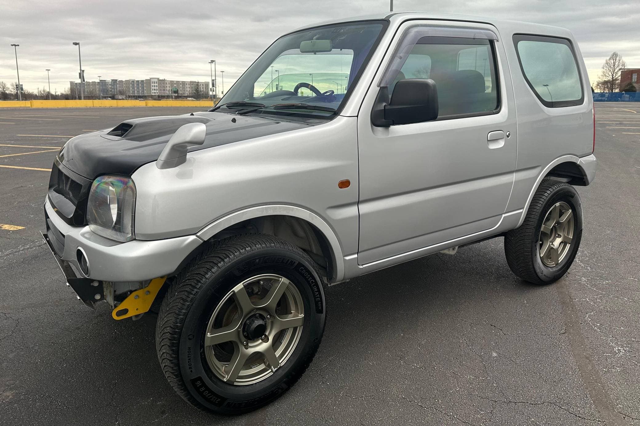 1998 Suzuki Jimny sold for $7,200