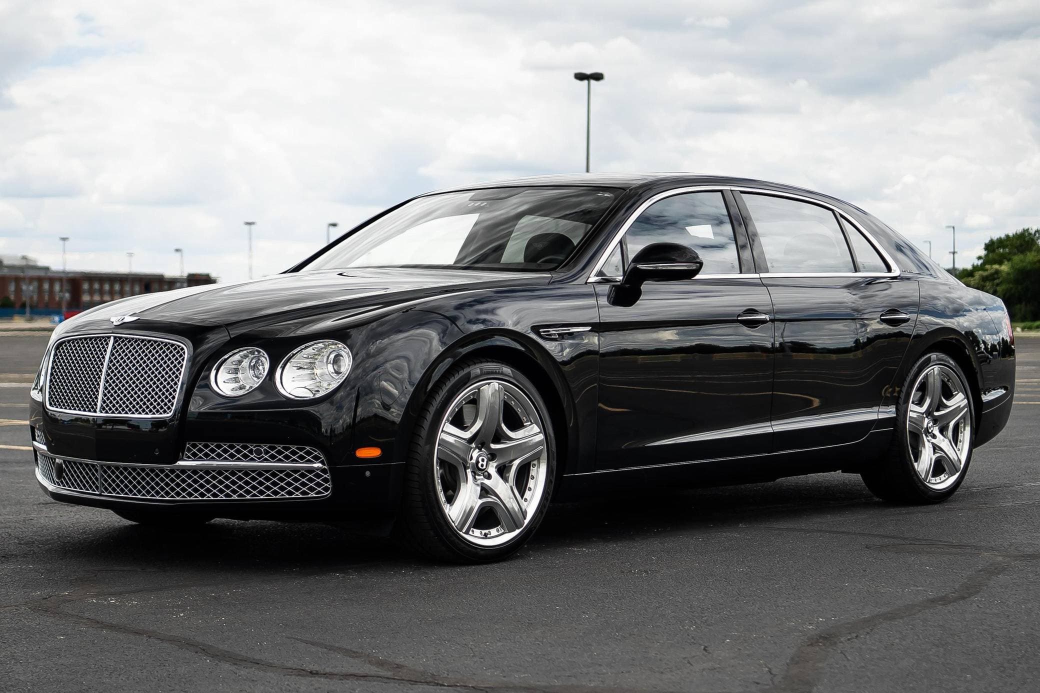 2014 Bentley Flying Spur sold for $55,000