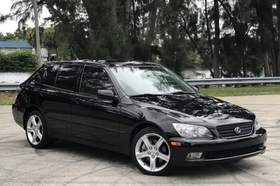 2004 Lexus IS sold for $13,000
