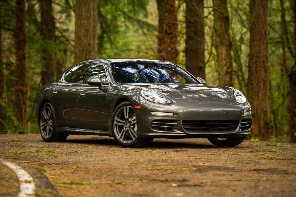 2014 Porsche Panamera sold for $42,500