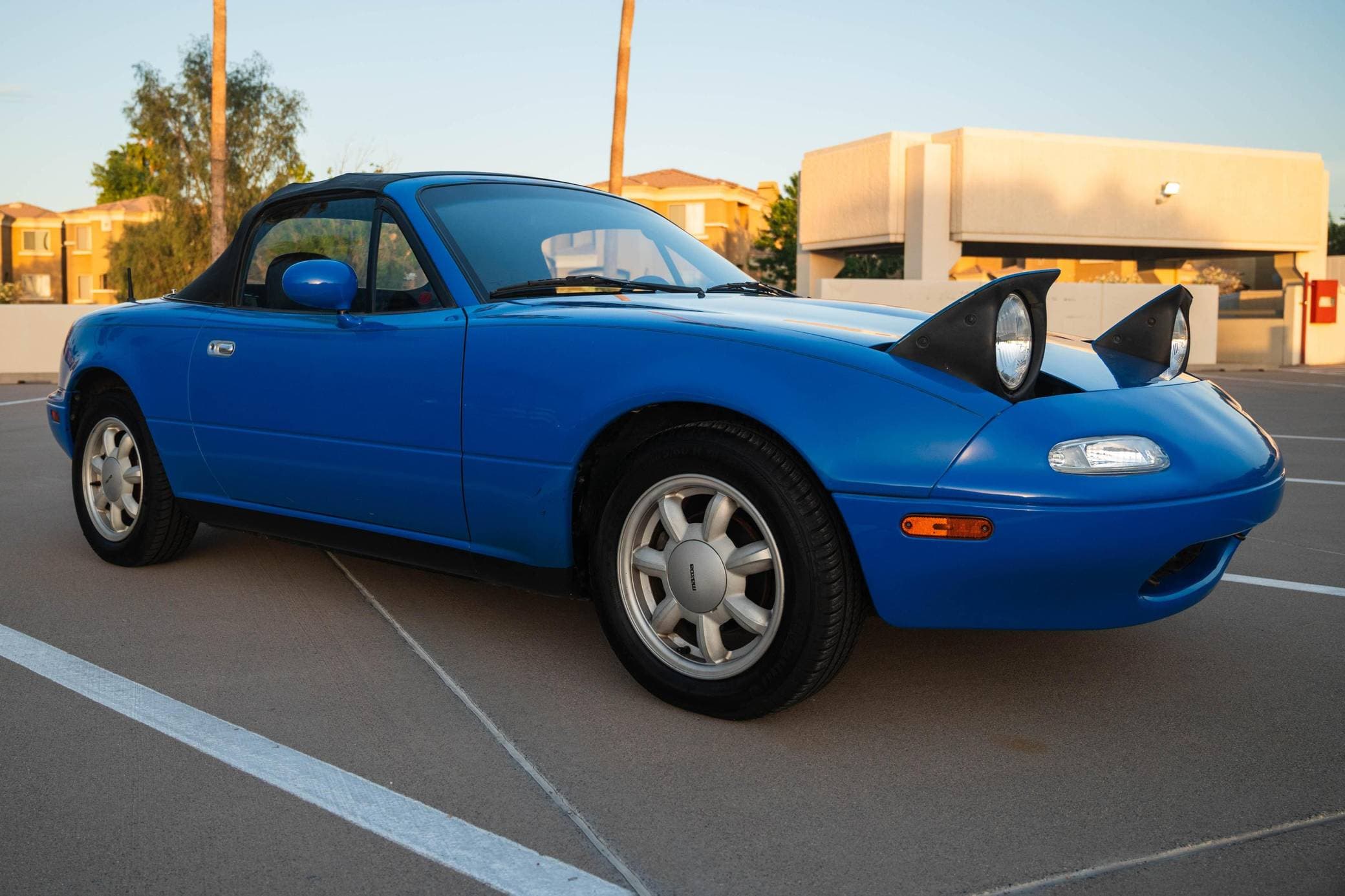 1991 Mazda NA Miata sold for $8,600