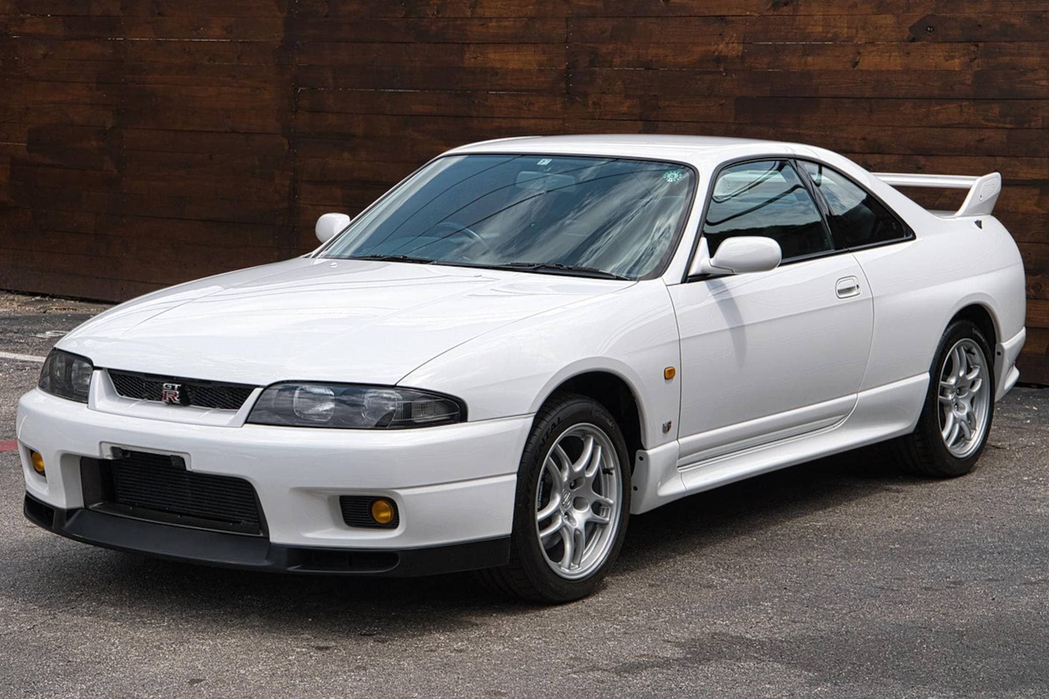 1995 Nissan R33 Skyline sold for $70,000