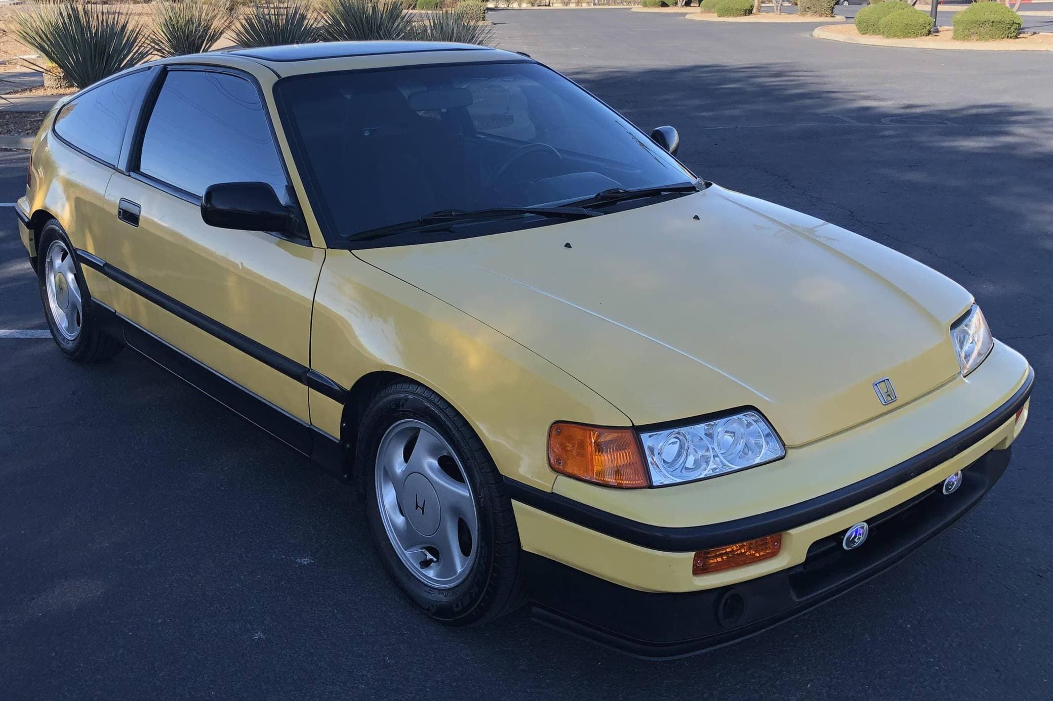 1989 Honda CRX sold for $8,800