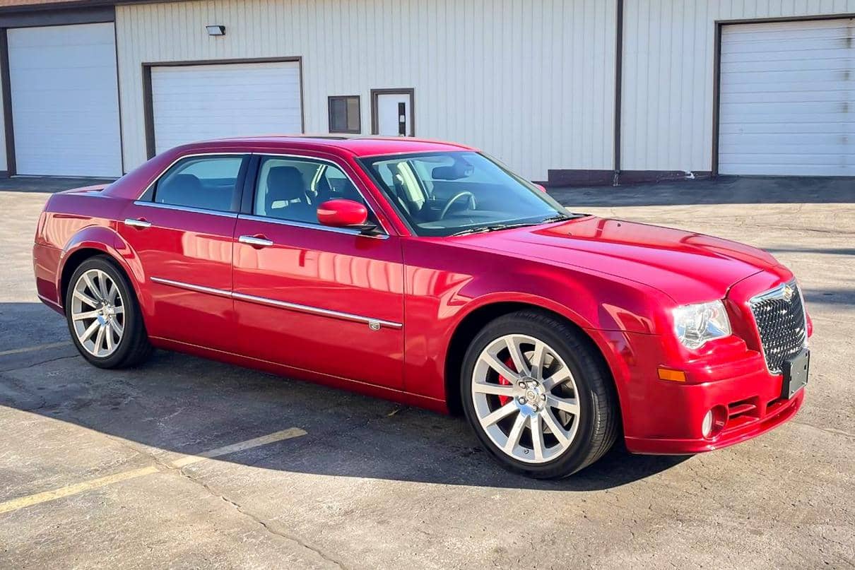 2010 Chrysler 300 sold for $25,000