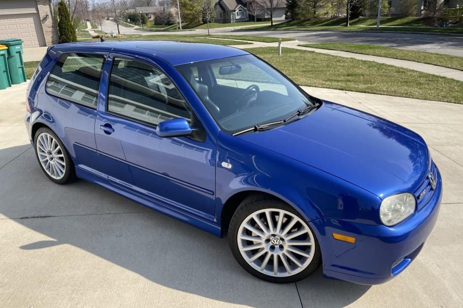 2004 Volkswagen R32 sold for $35,500