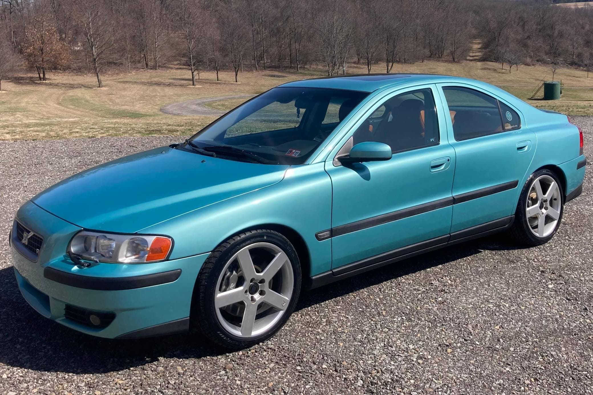 2004 Volvo S60 sold for $10,888