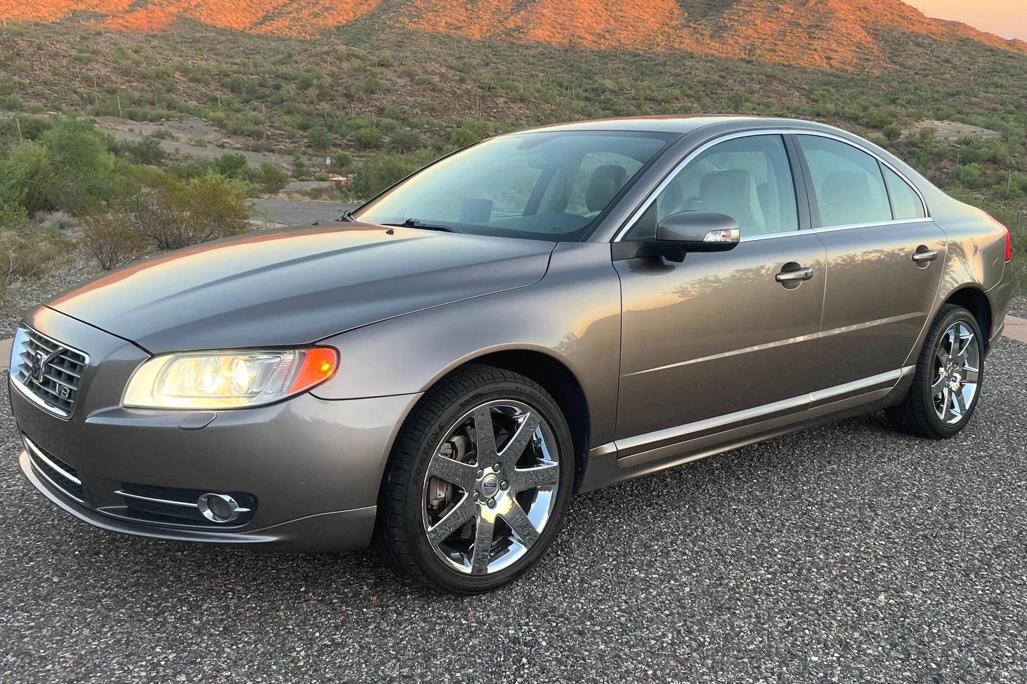 2007 Volvo S80 sold for $9,500
