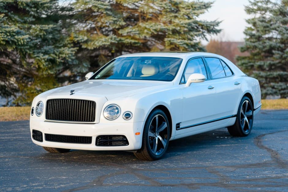 2018 Bentley Mulsanne (2011-2020) sold for $117,000