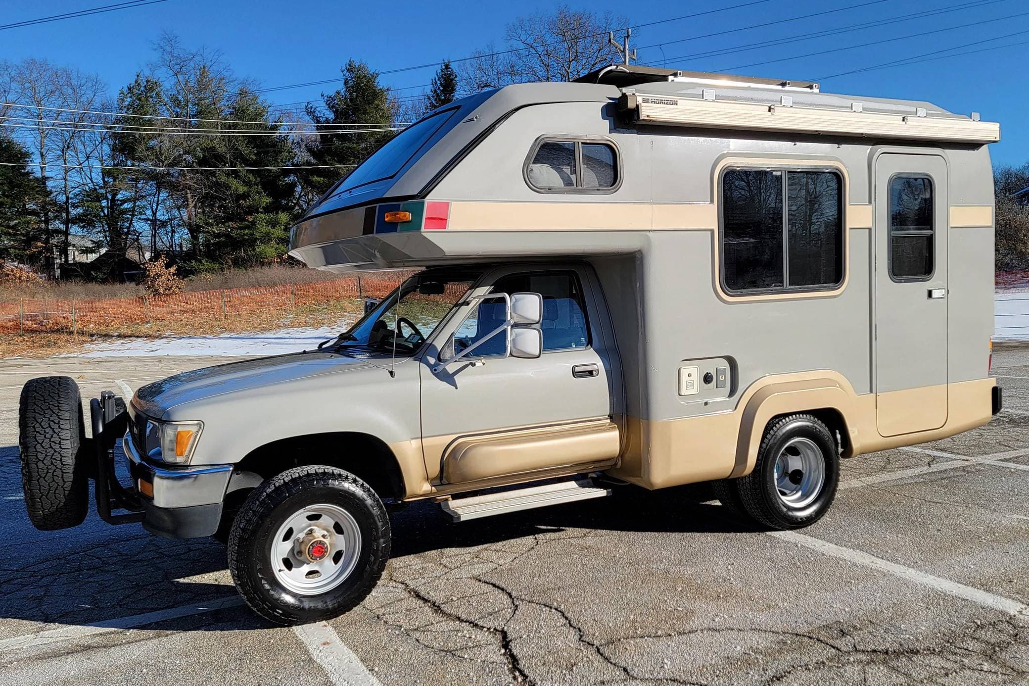 1989 Toyota Hilux sold for $41,000