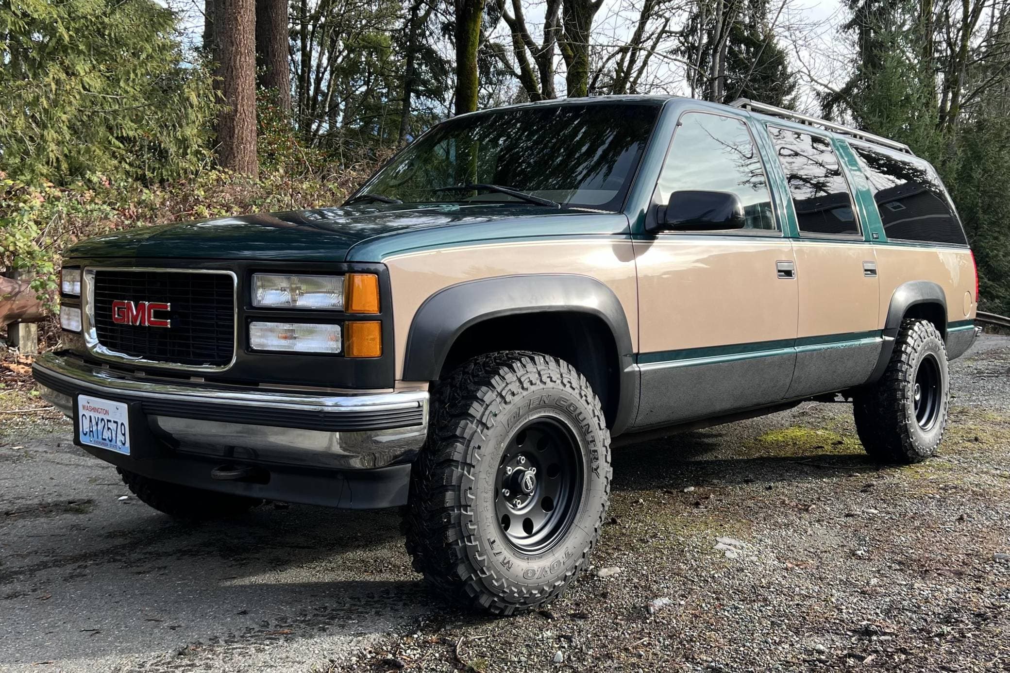 1995 GMC Suburban sold for $6,069