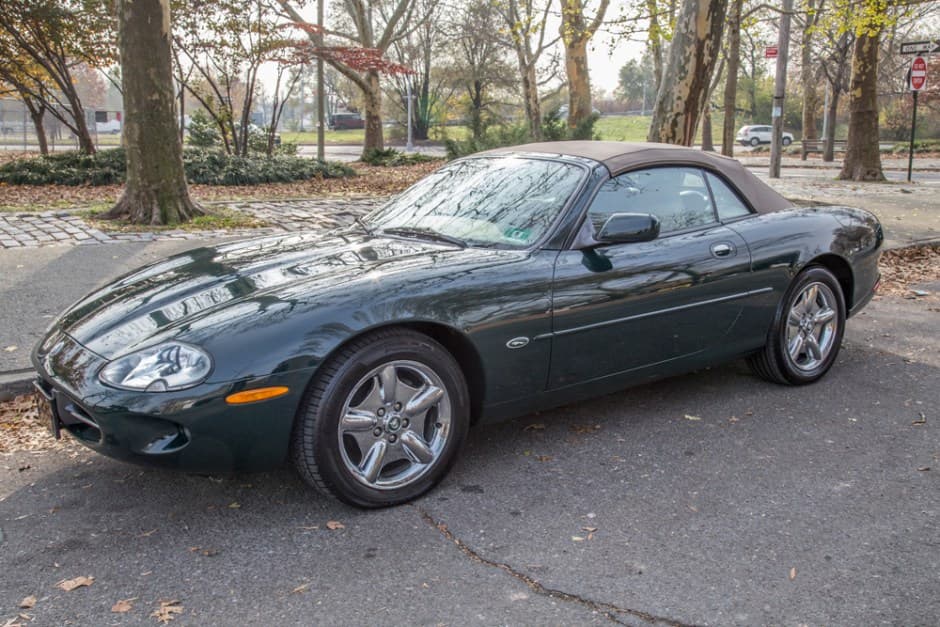 1998 Jaguar XK8 sold for $10,300