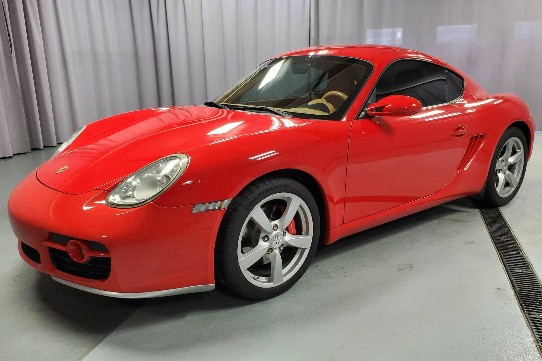 2008 Porsche 987 Cayman sold for $23,500