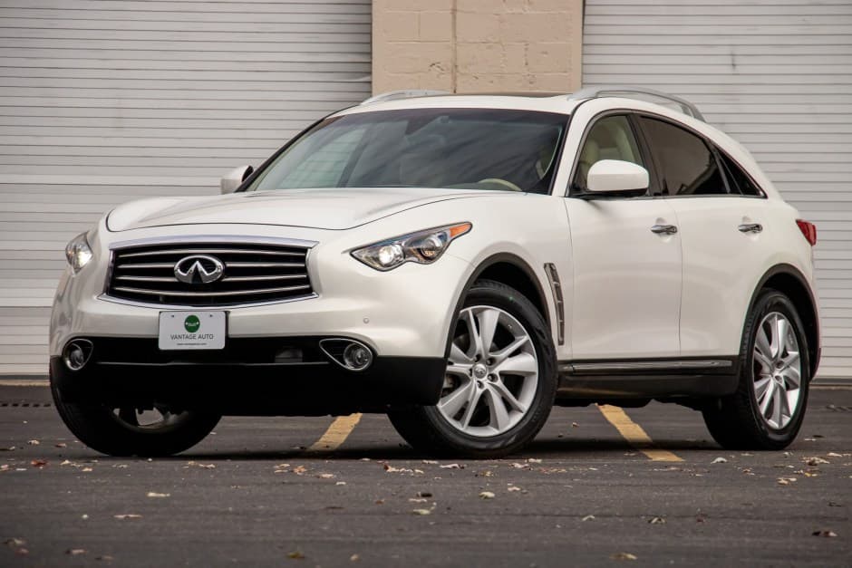 2013 Infiniti  sold for $23,000