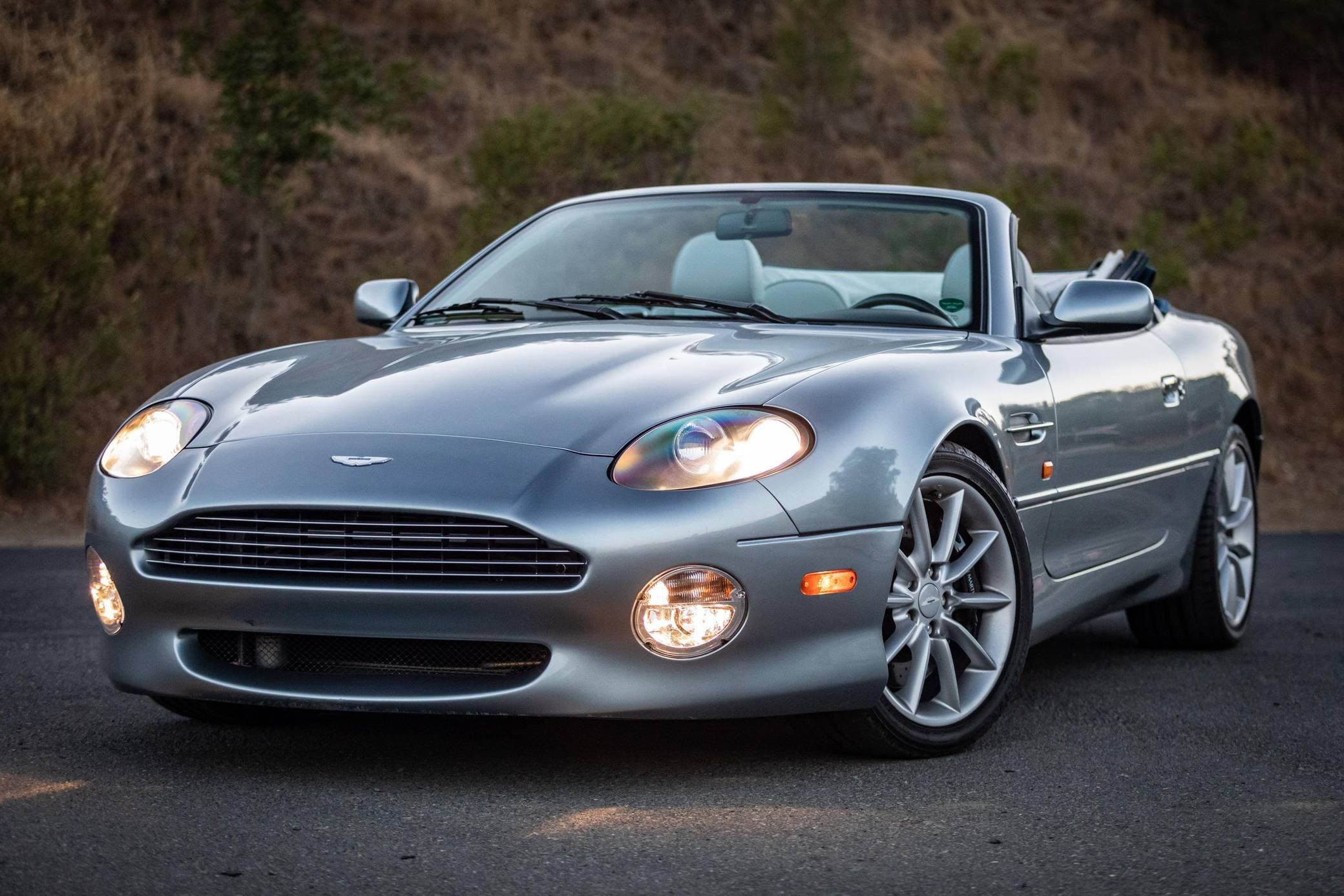2002 Aston Martin DB7 sold for $30,600