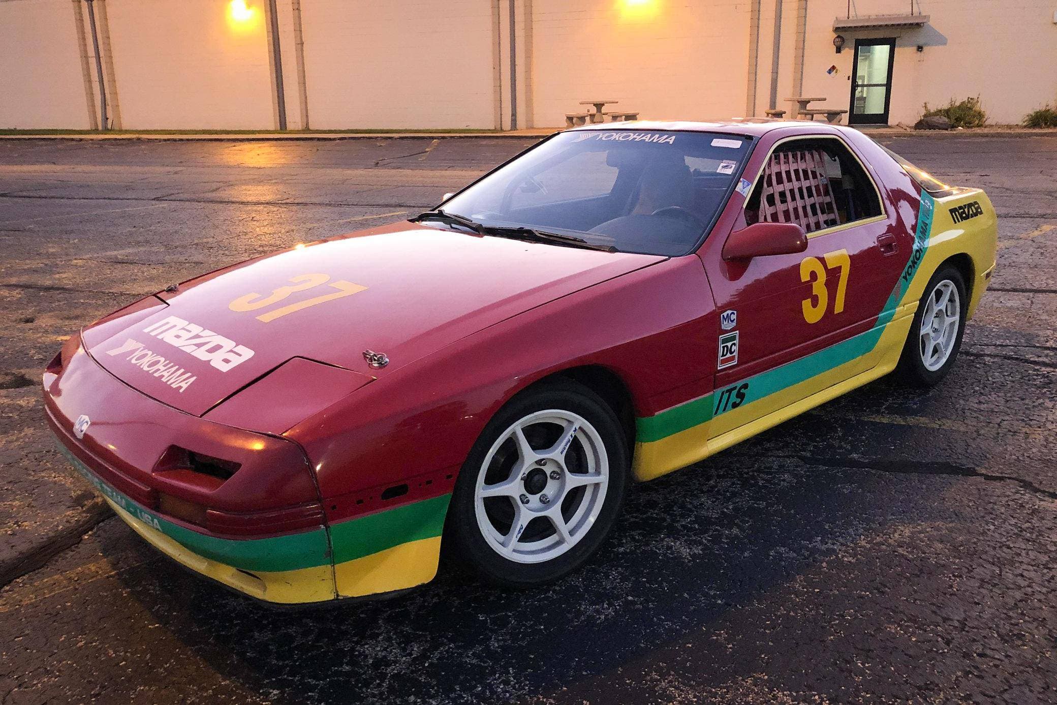 1986 Mazda FC RX-7 sold for $4,350