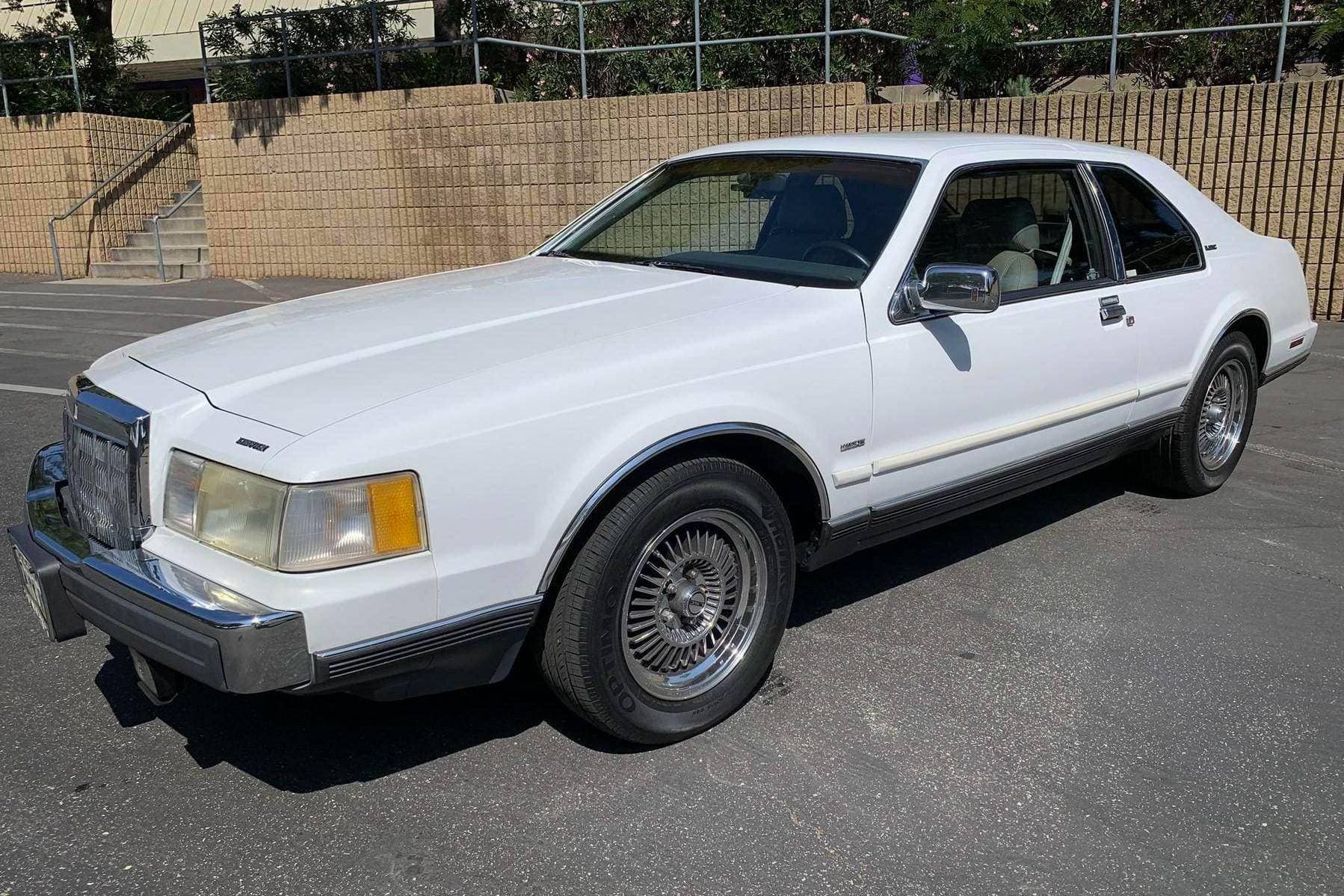 1989 Lincoln Mark VII sold for $3,100