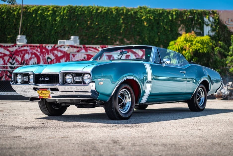 1968 Oldsmobile 442 sold for $55,500