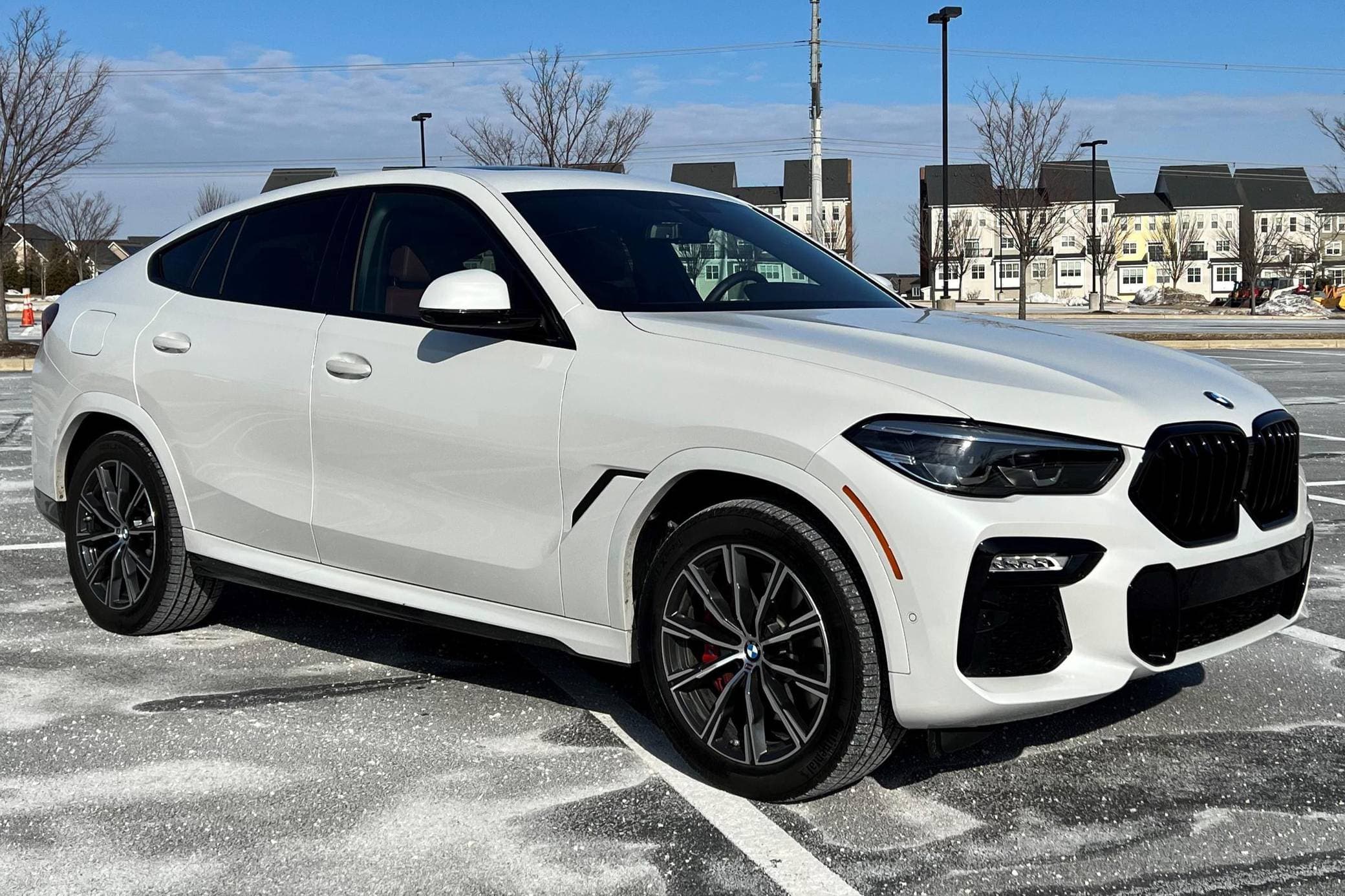 2021 BMW X6 sold for $72,222