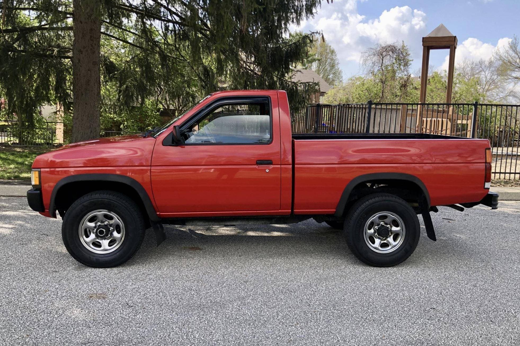1993 Nissan Pickup sold for $7,400