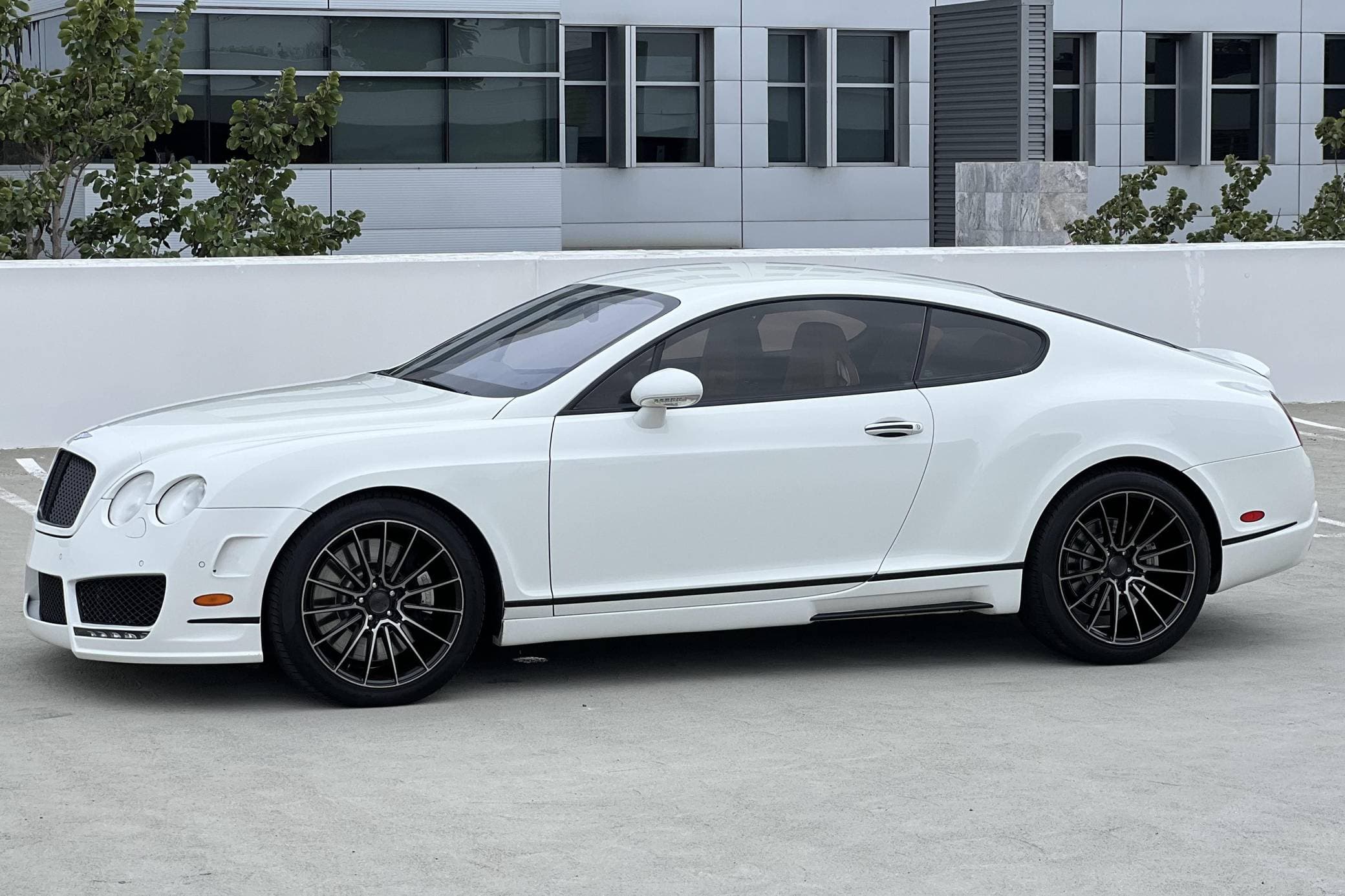 2006 Bentley Continental sold for $37,750