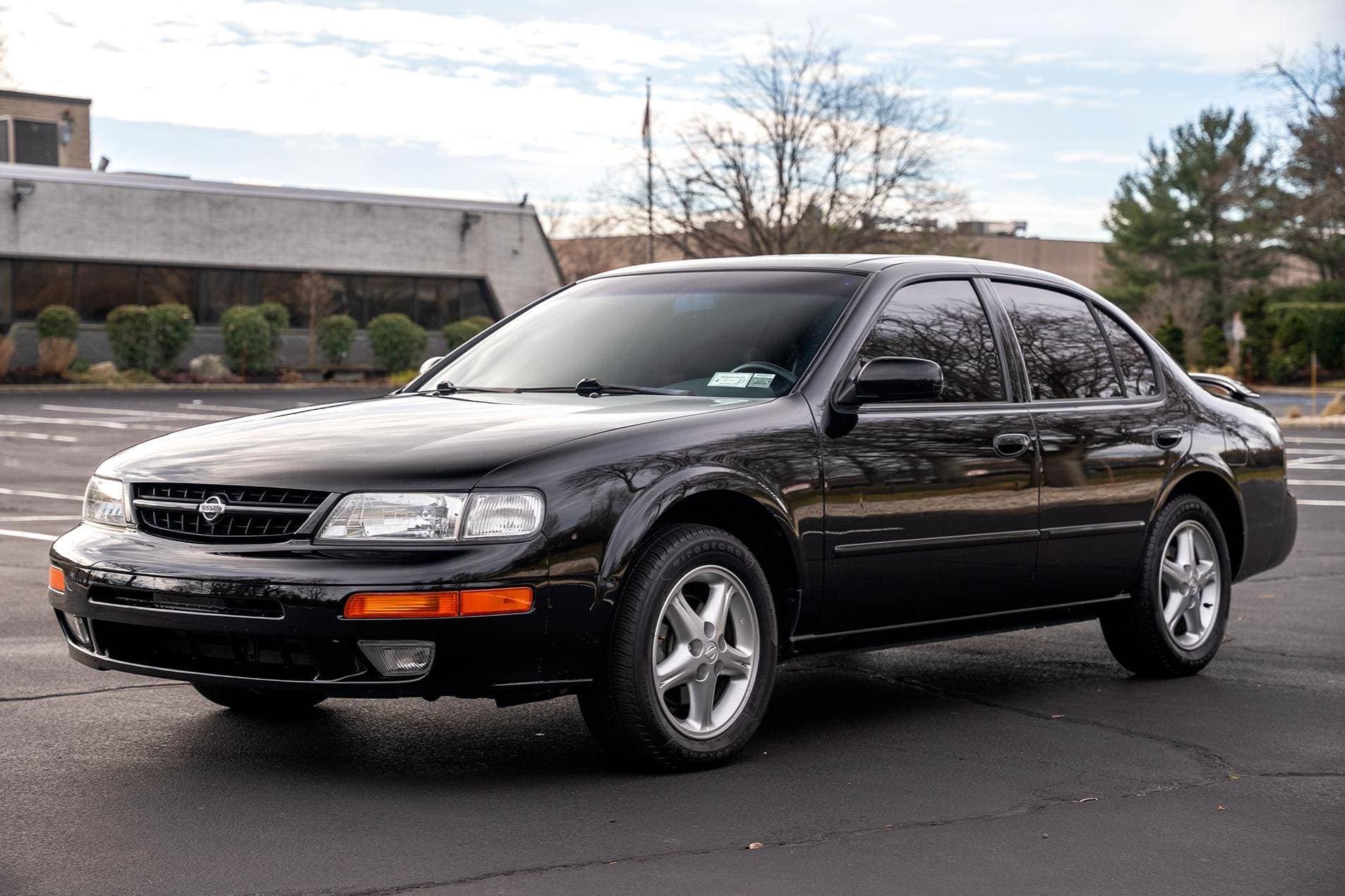 1998 Nissan Maxima sold for $13,350