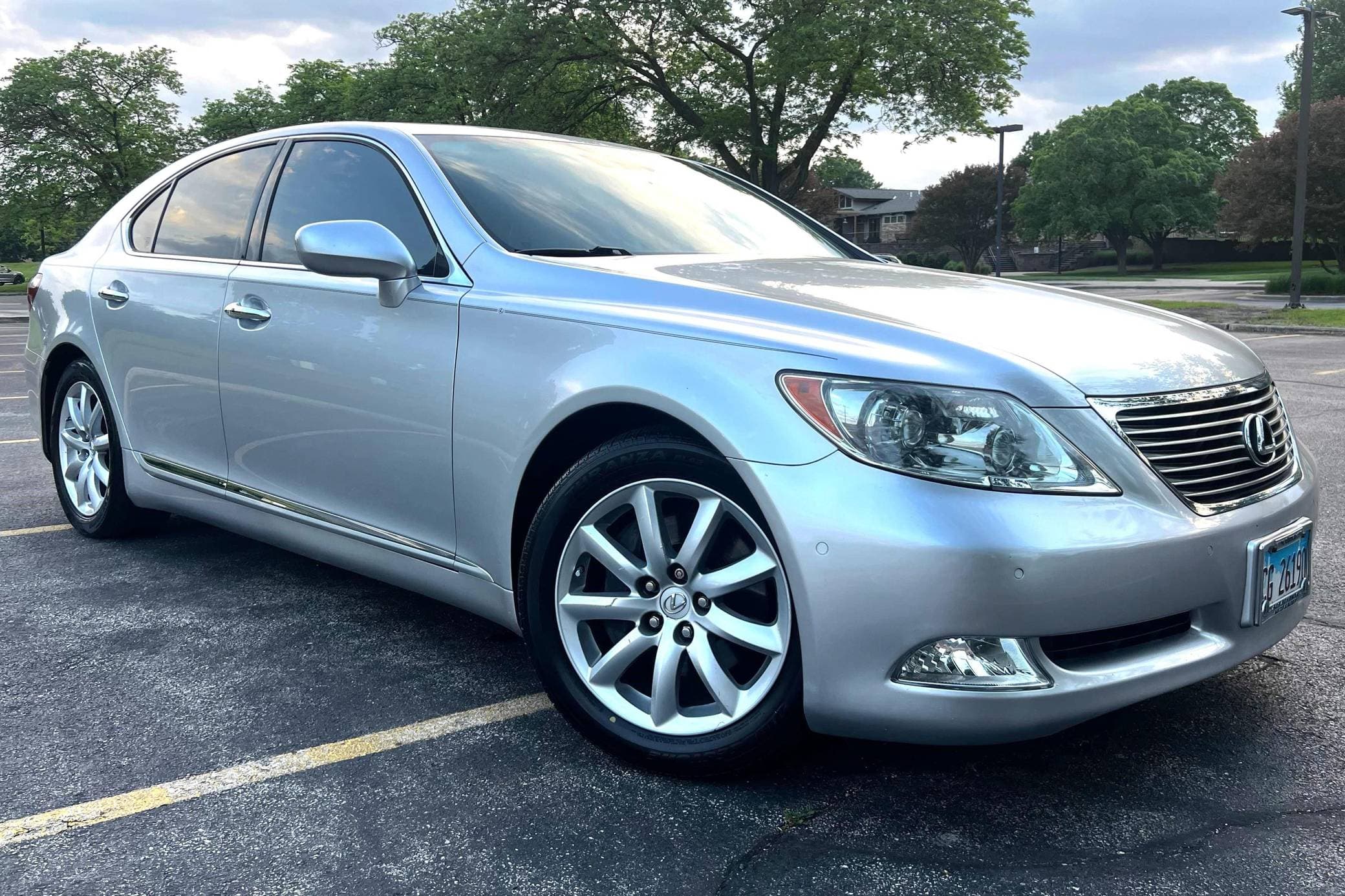 2008 Lexus LS sold for $12,000