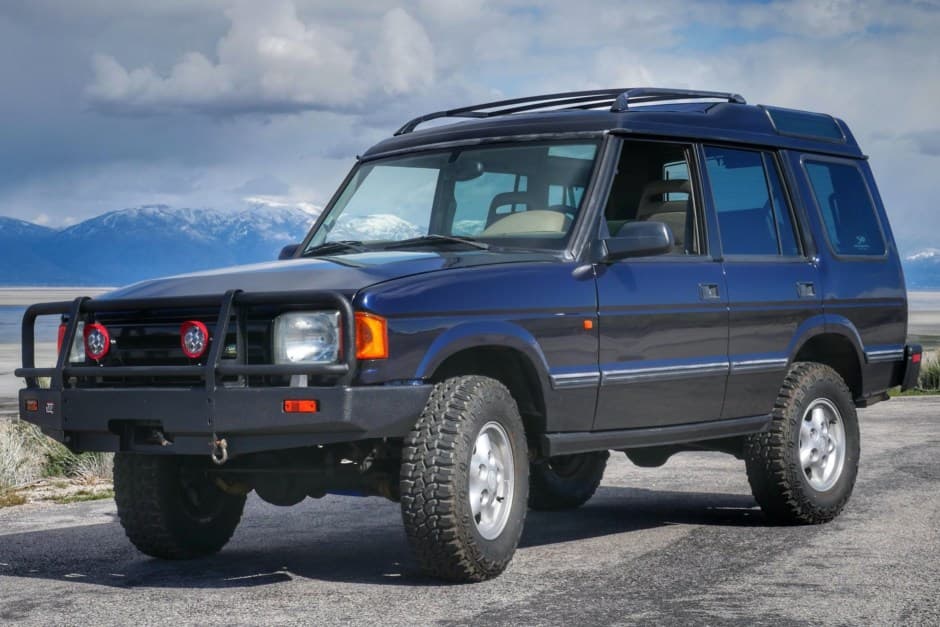 1998 Land Rover Discovery sold for $16,000