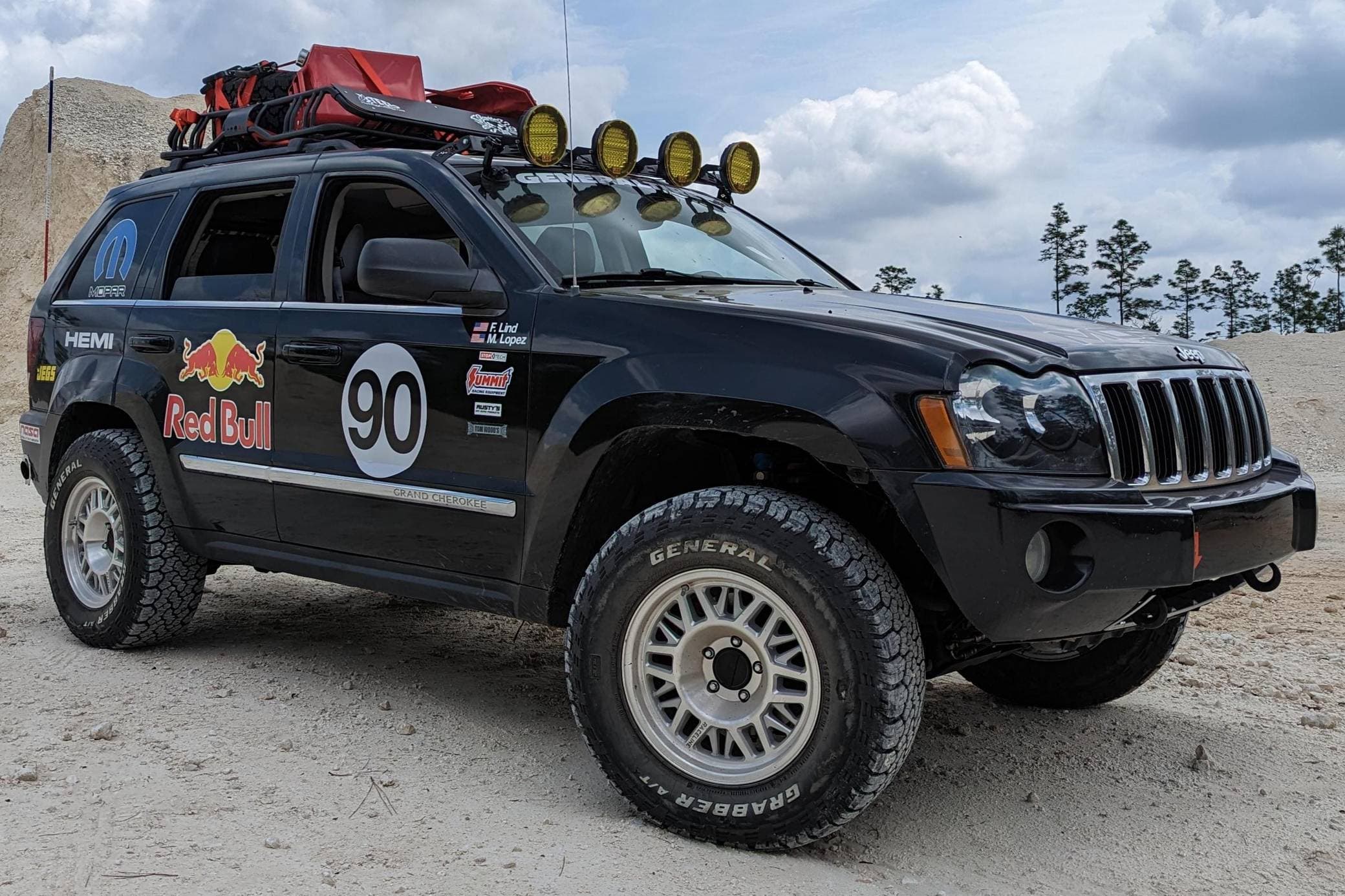 2005 Jeep Grand Cherokee sold for $6,666