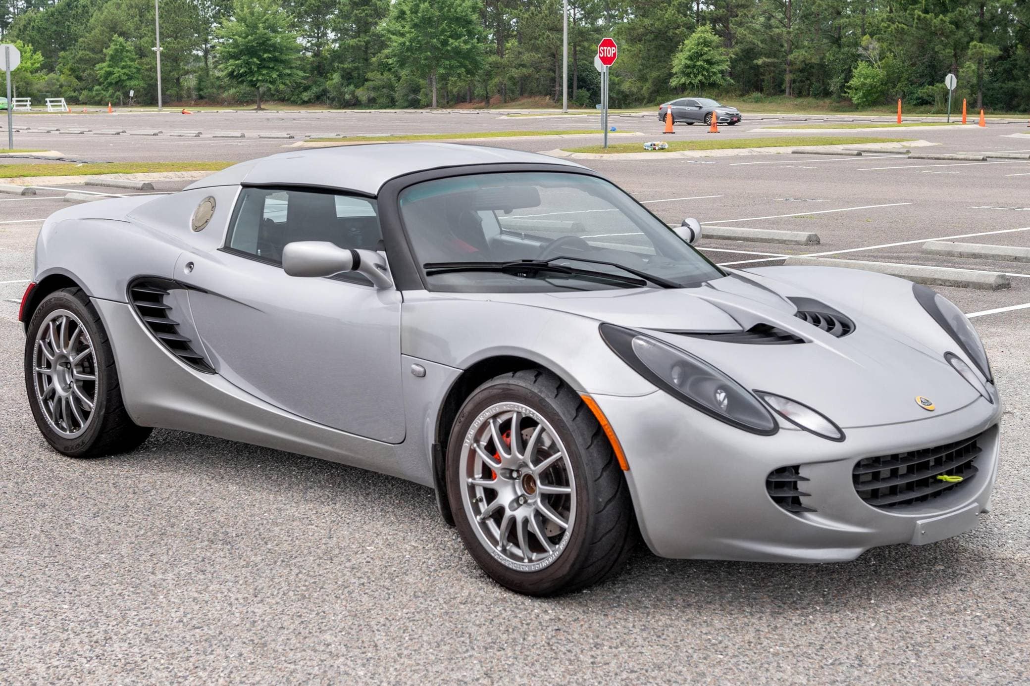 2005 Lotus Elise sold for $34,500