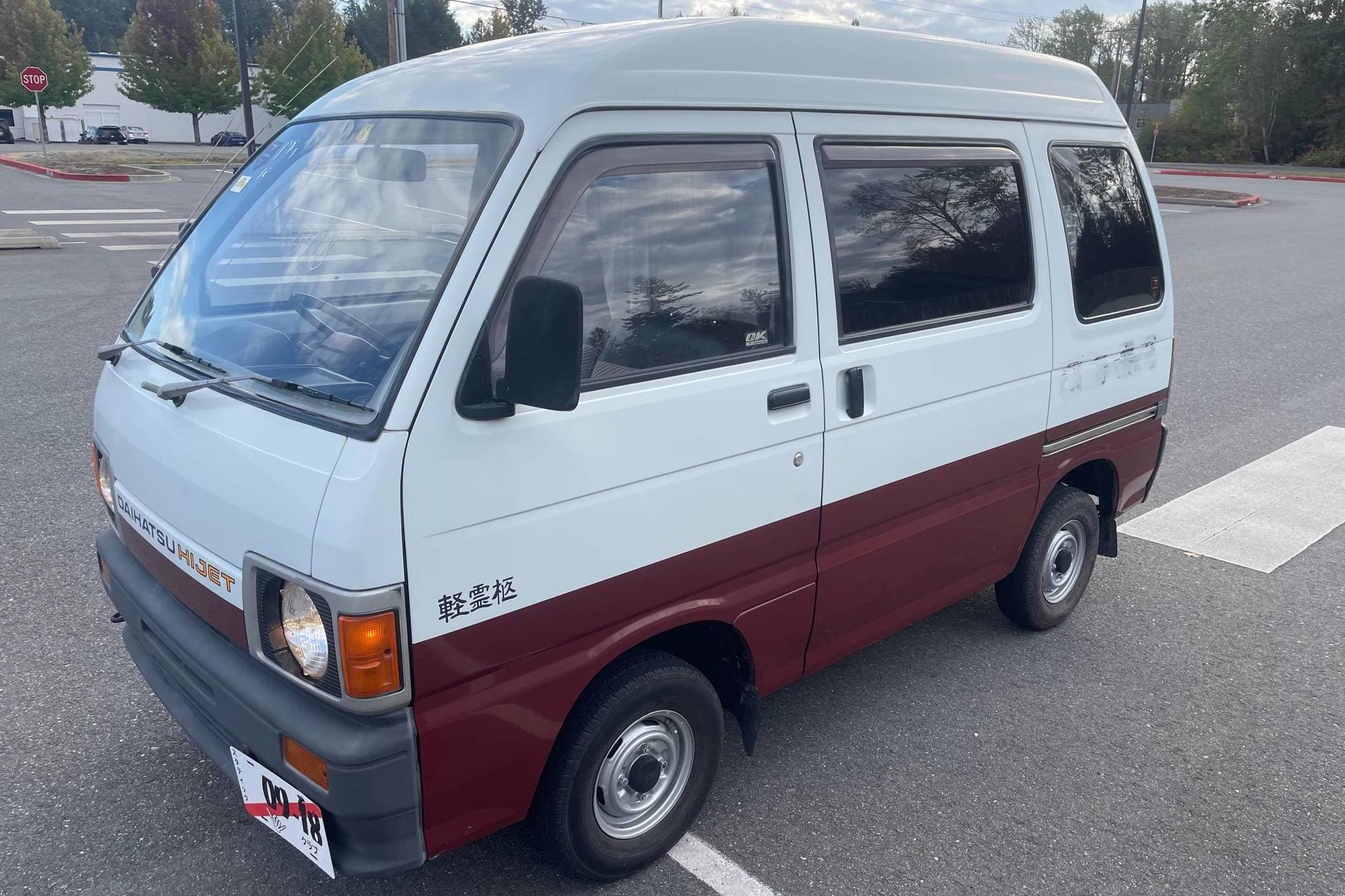 1988 Daihatsu Hijet sold for $2,900