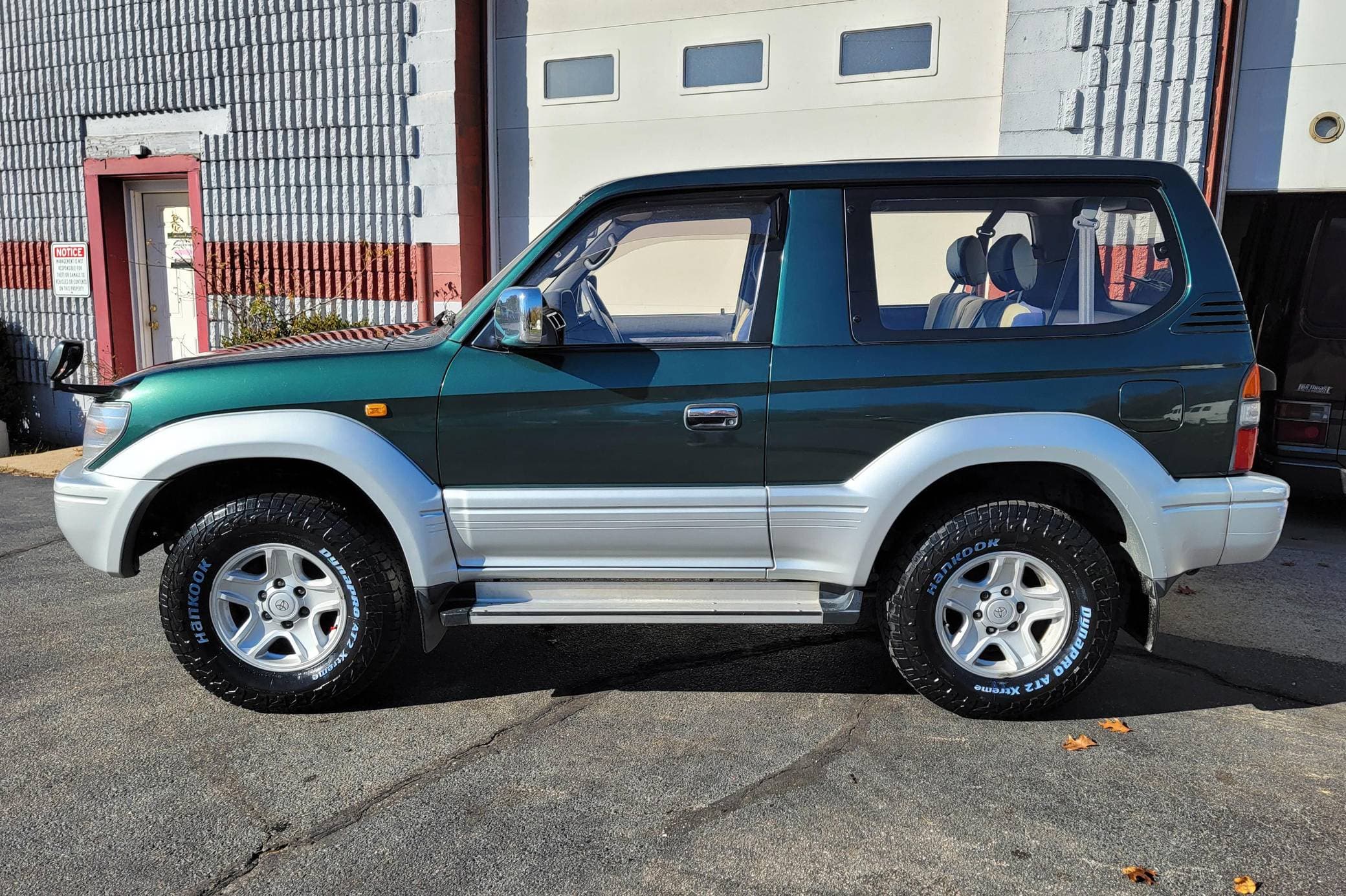 1997 Toyota Land Cruiser sold for $12,900
