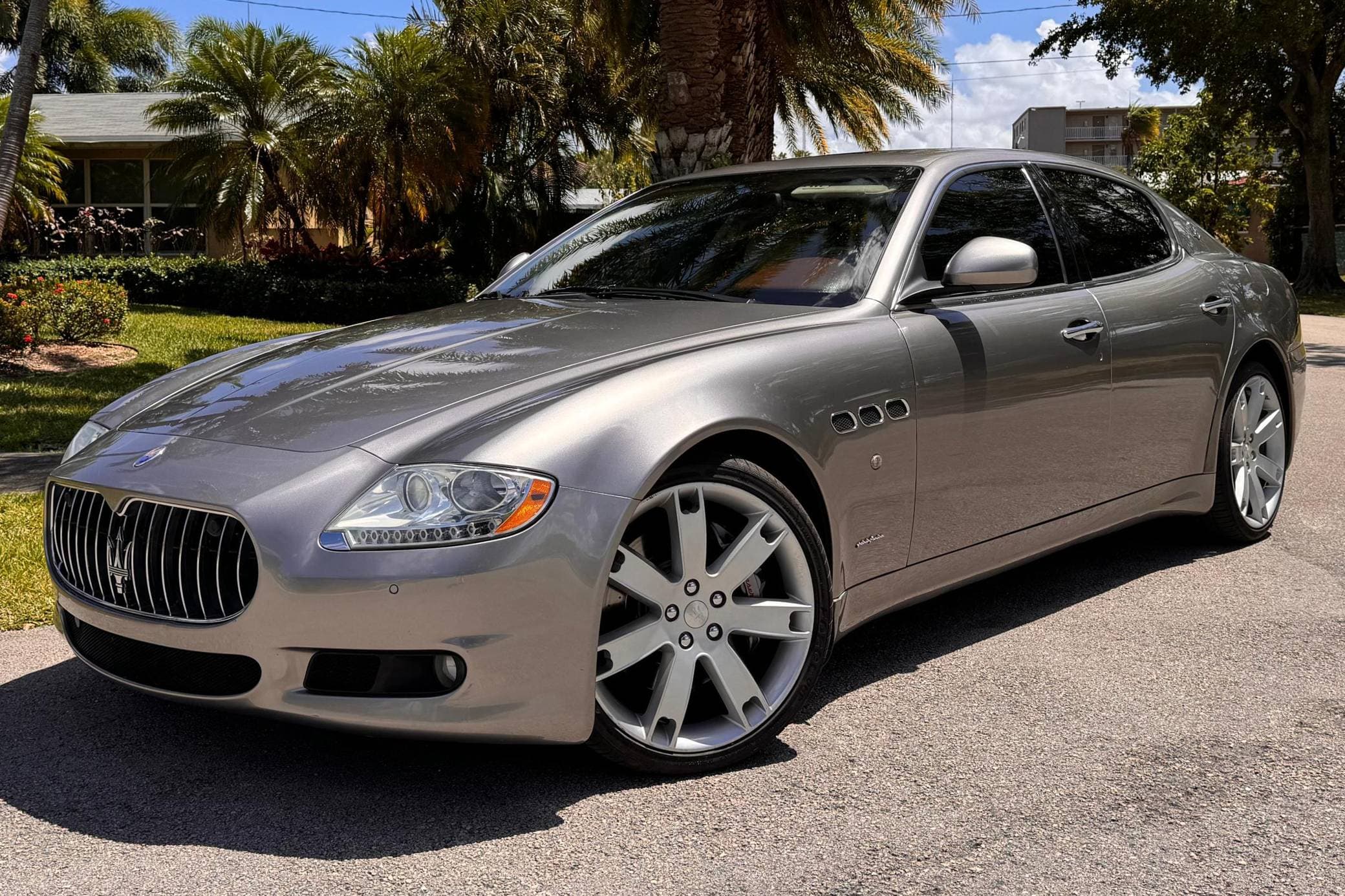 2009 Maserati Quattroporte sold for $13,250