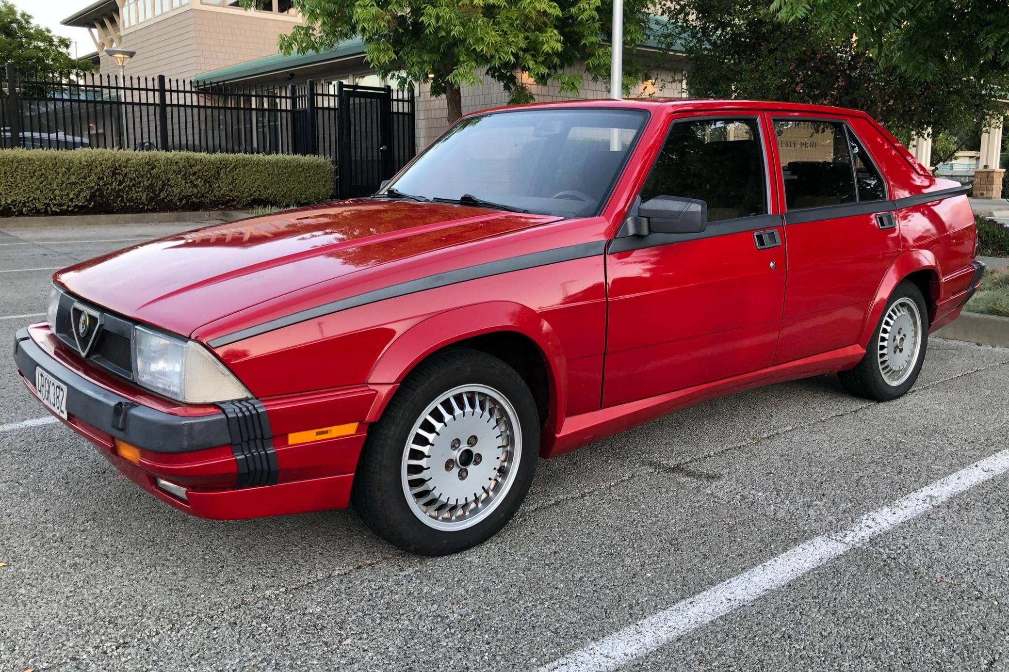 1987 Alfa Romeo Milano sold for $6,475