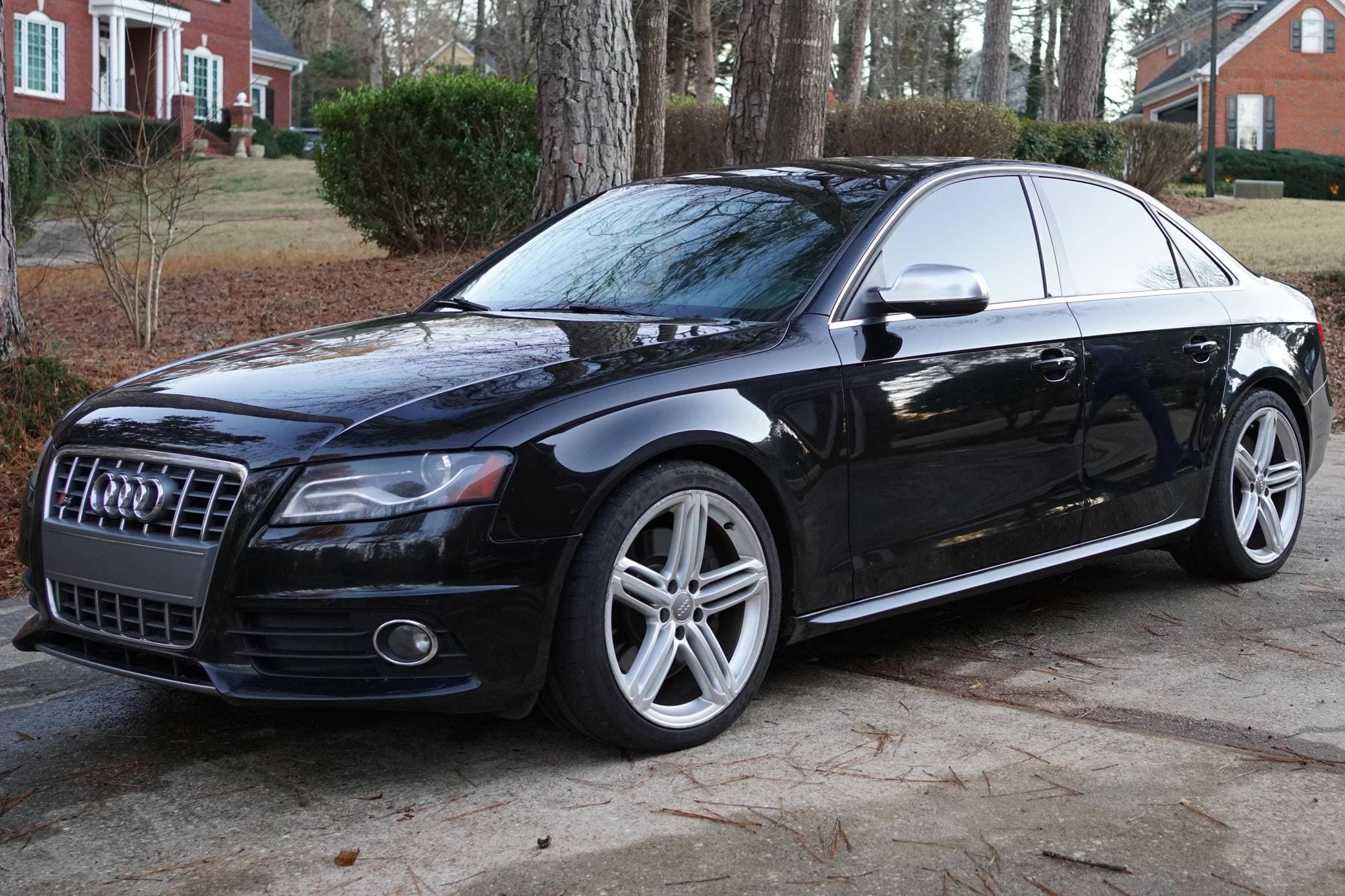2010 Audi B8 S4 sold for $8,700
