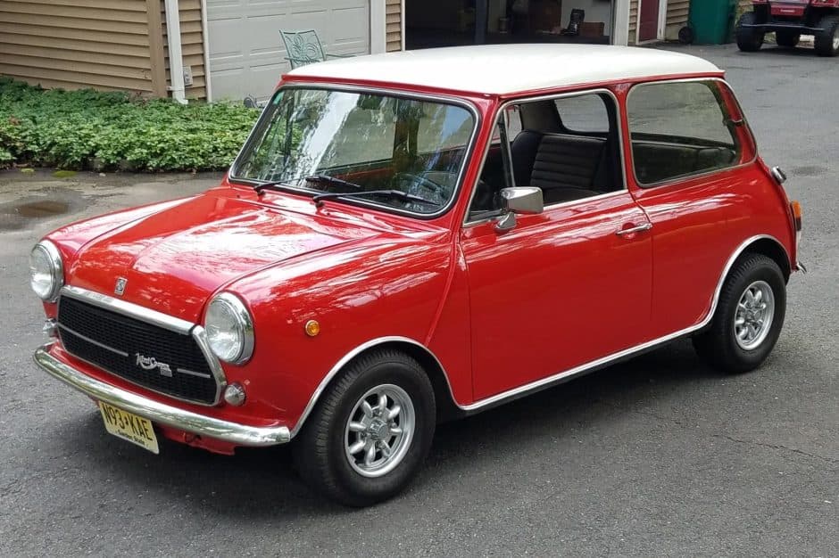 1974 Mini Mk I-III Cooper sold for $15,000
