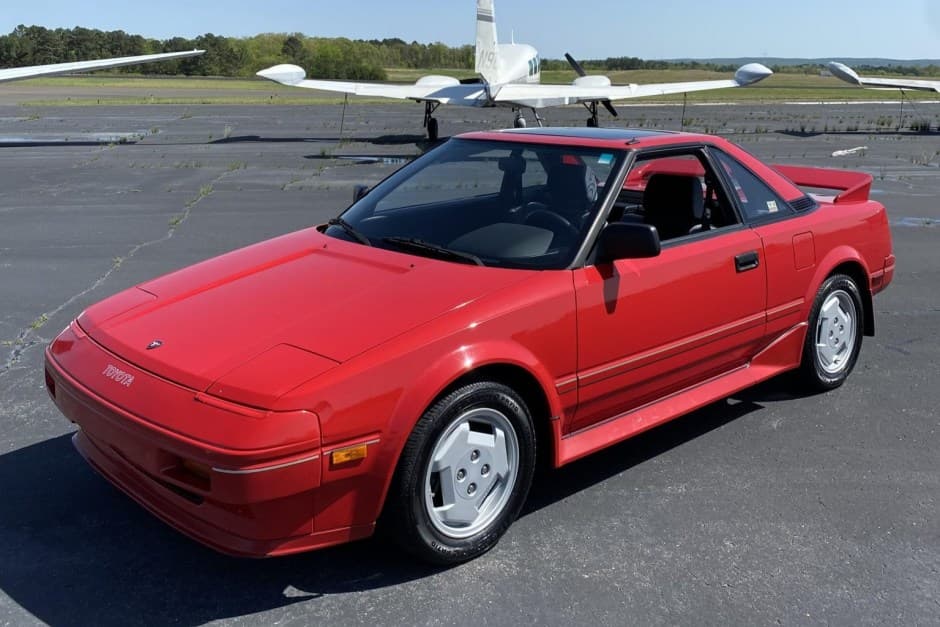 1986 Toyota AW11 MR2 sold for $9,400