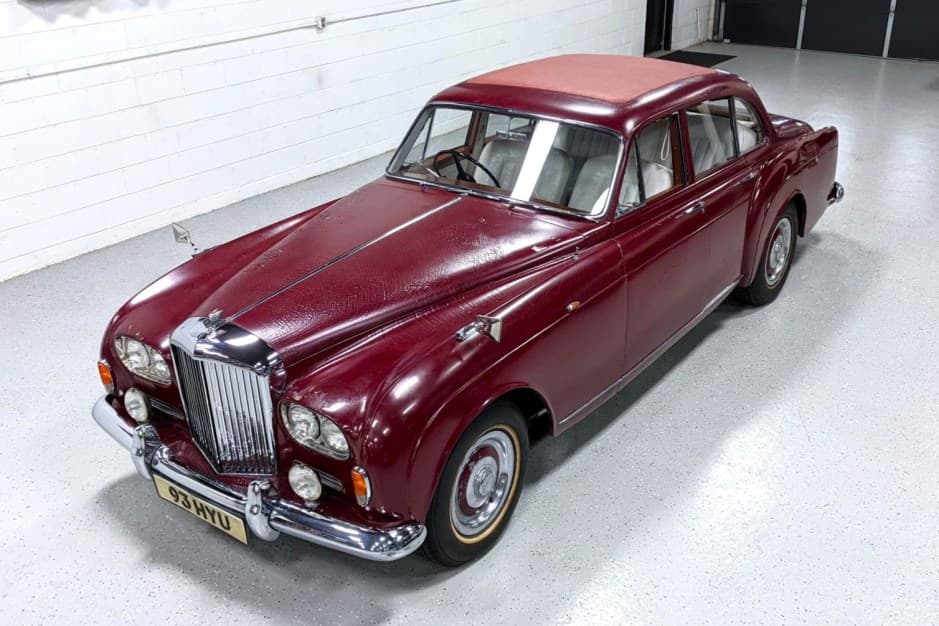 1962 Bentley S-Type sold for $46,000