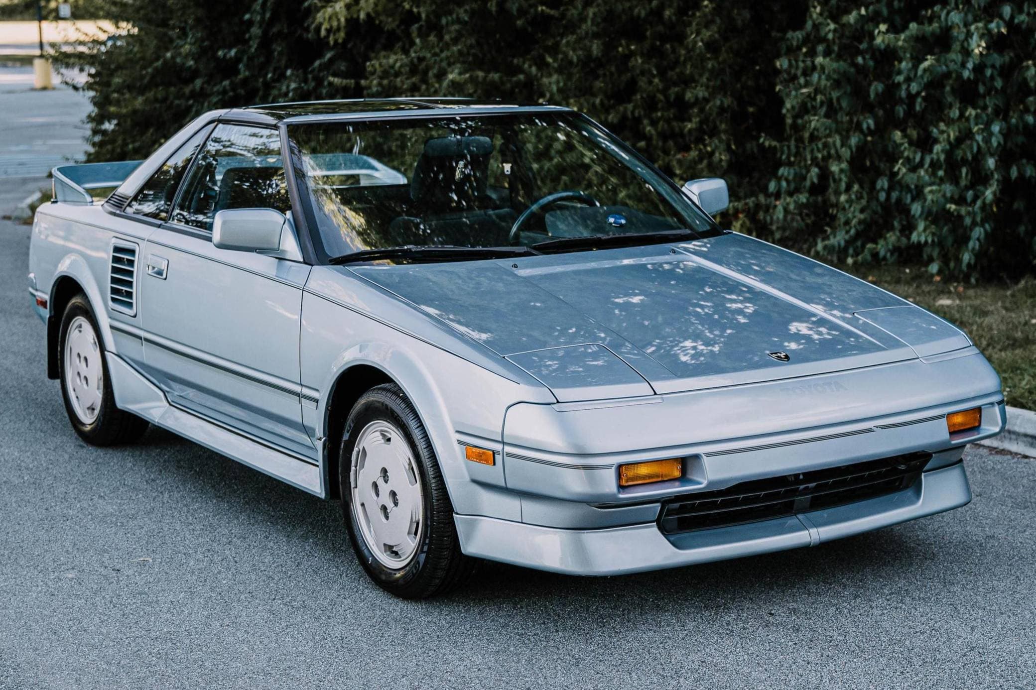 1989 Toyota MR2 sold for $16,500