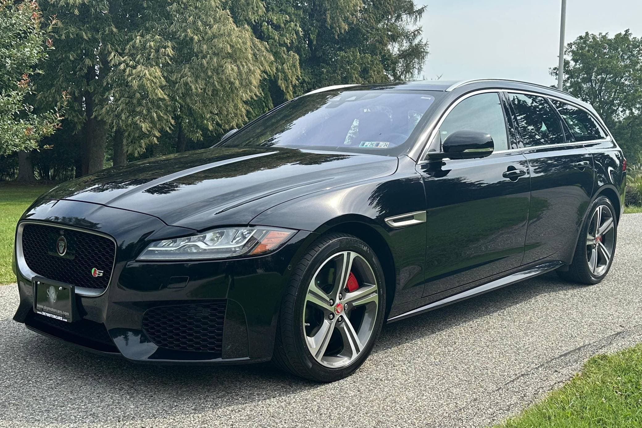 2018 Jaguar XF sold for $32,000