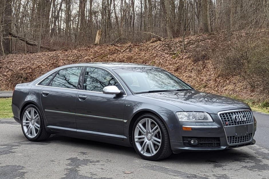 2007 Audi S8 sold for $13,250